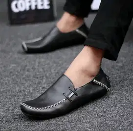 Kulit asli sepatu slip on moccasin pria