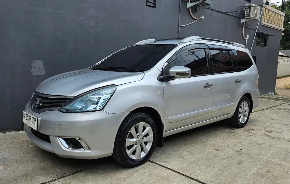 Nissan Grand livina 2013 Bensin