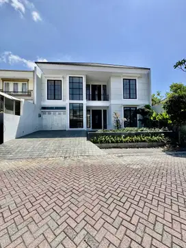 DIJUAL RUMAH INTERNATIONAL VILLAGE CITRALAND 4KT BARU DEKAT GWALK