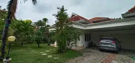 RUMAH 1 LANTAI DI TRUNOJOYO, PUSAT KOTA, STRATEGIS, BAGUS