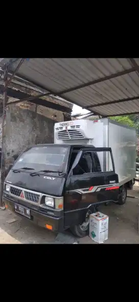 Bok pendingin Fiberglass