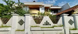 RUMAH 2 LANTAI BELAKANG TRANS ICON MALL GAYUNGAN SURABAYA