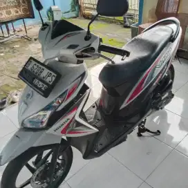 DIJUAL Honda Vario f1 injeksi 110cc th. 2014, Putih