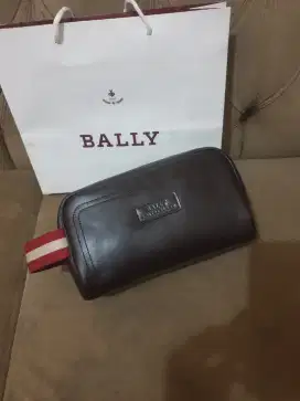 Mulus .authentic clutch bally
