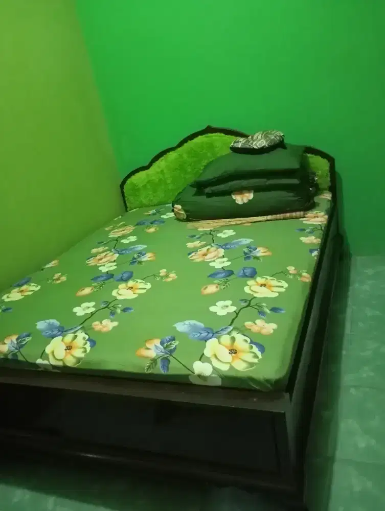 Tempat tidur tanpa kasur