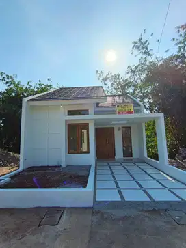 Rumah SHM 6 menit ke borma cinunuk dan griya grand Cinunuk