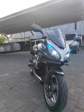 Kawasaki ER6F ABS hitam