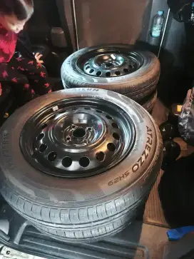 Velg bawaan mobil vinfast vf3