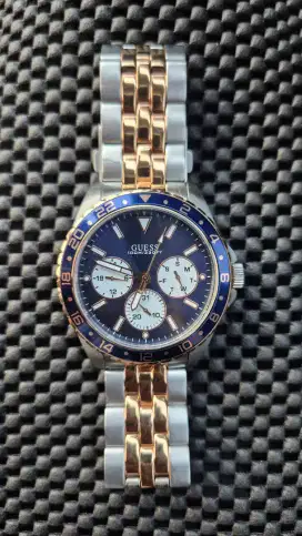 GUESS W1107G3 – Blue Dial Edition