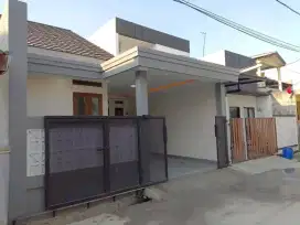 Dijual rumah lokasi perumahan permata hijau permai Kaliabang Tengah