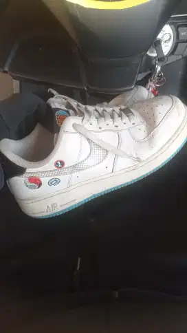 Nike Air Force 1 DM8088-100 uk 42