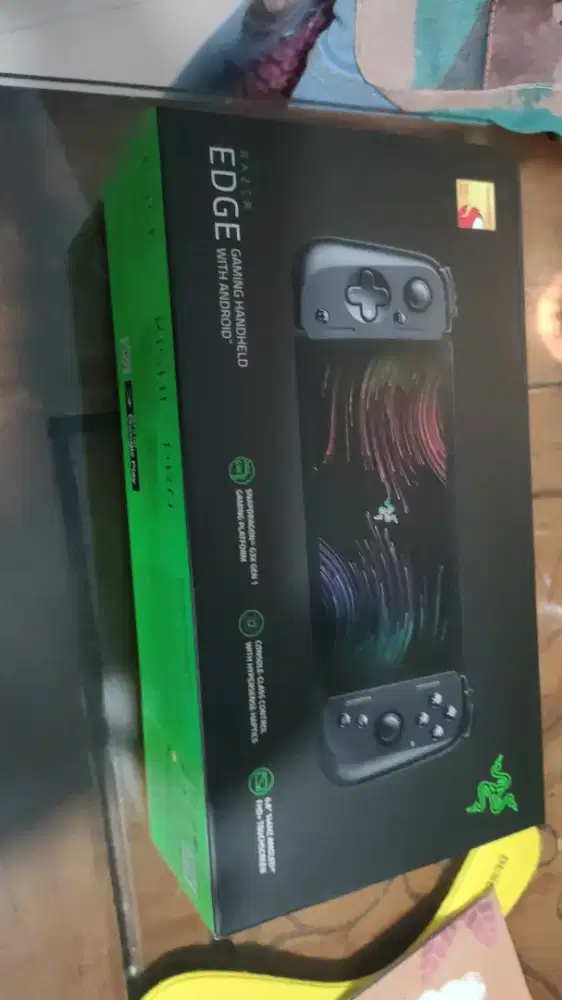 Razer edge v2 like new