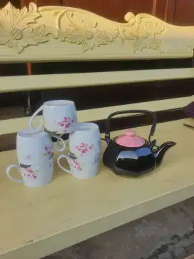 vintage set teko dan cangkir teh keramik porselen
