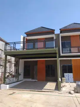 Ready stok siap huni SHM sudah pecah lokasi pinggir jalan Utama