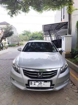 Honda Accord 2011 Bensin