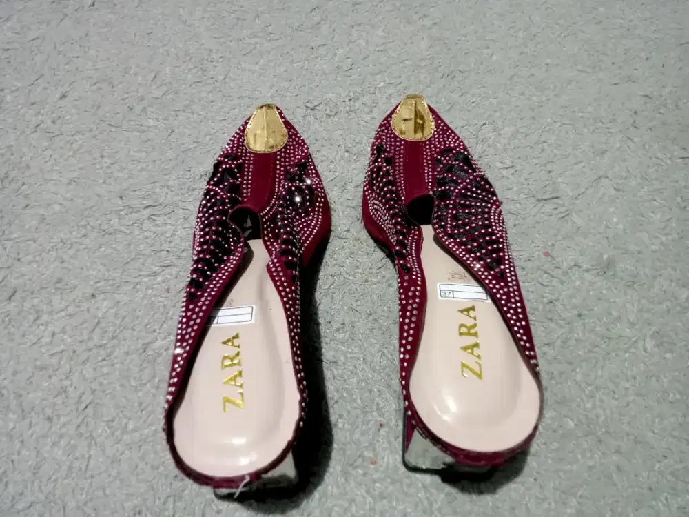 Sandal merk Zara