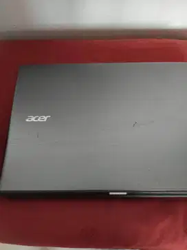 Laptop Acer Aspire E 14 E5-475G-541U