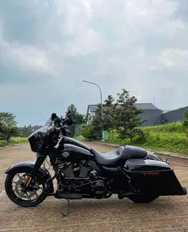 Street Glide Spesial 2022