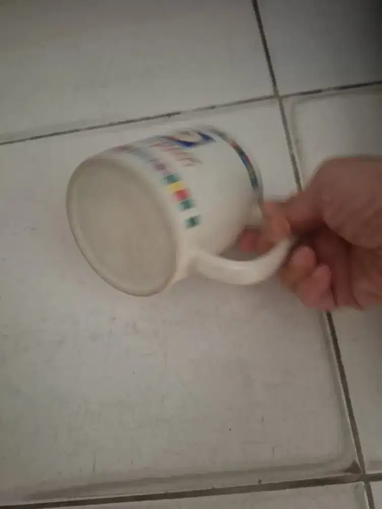 Gelas minum kayak pakai