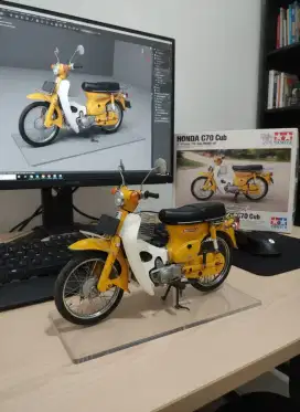 Honda C70  si kuning gemesin