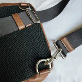 DIJUAL SLING BAG COACH PRELOVED