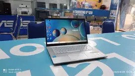 ASUS A1400KA SERI BARU ISTIMEWA LIKE NEW PEMAKAIN BELUM LAMA