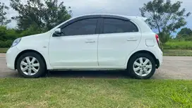 Nissan March 2011 Bensin