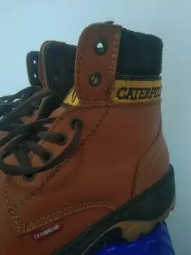 Sepatu safety cat carterpillar uk40