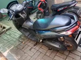 DIJUAL CEPAT YAMAHA N-MAX HITAM TAHUN 2022
