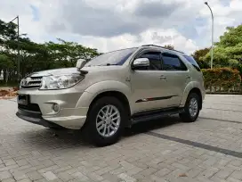 Fortuner TRD Tahun 2011 (Silver Metalic) Good Condition