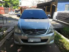 INNOVA 2.0 G BENSIN MATIC 2009