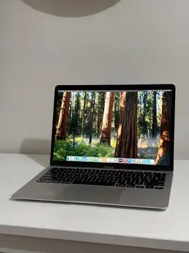 Macbook Air M1 2020 8/256 GB