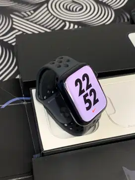 Apple Watch Series 7 45mm Nike Midnight FULLSET (LIKE NEW)