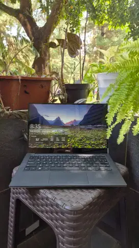 Dijual laptop Dell XPS siapa cepat dia dapat!!