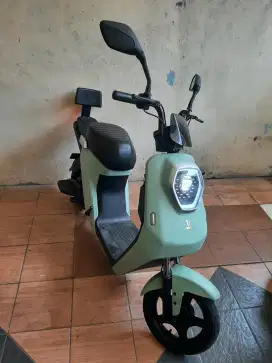 Sepeda Listrik Uwinfly