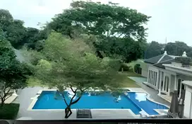 rumah mewah cantik halaman luas di bukit golf pondok indah
