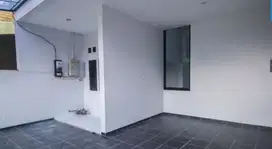 Jual Murah Rumah 2 lantai Taman Kopo Indah 2 Siap Huni Tol Margaasih