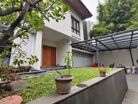 Rumah Lux dijual di Gatot Subroto Laswi Pelajar Pejuang Bandung Tengah