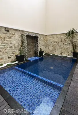 Dijual Rumah mewah dengan kolam renang di Banjar Wijaya harga 5,5 M