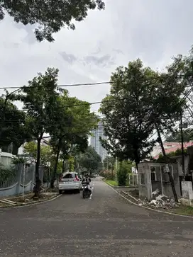 Jual Murah Rumah Tua 2 lantai luas 720 m ,Harga 18 m ,Cwmpaka Putih
