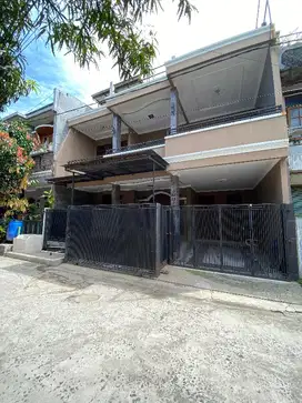 Rumah DUA lantai KOMP. GBA 2 Cipagalo bandung