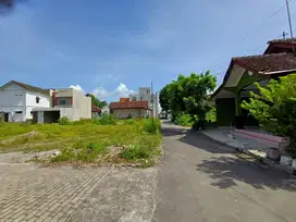 Tanah Siap AJB 50 Meter Jl. Jogja Solo Dekat Pabrik SGM Kemudo