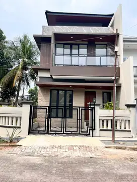 Dijual rumah hook siap huni dalam komplek jalan lebar di bsd