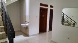 RUMAH UNTUK USAHA KAWASAN KEPATIHAN