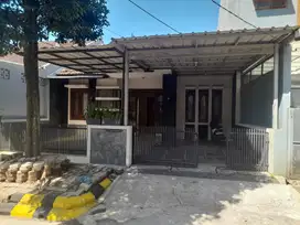 Rumah siap huni luas bisa untuk kantor di Batununggal