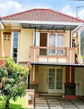 La.1018 turun harga  Disewakan Cepat Rumah   Di Legenda Wisata