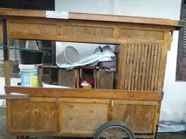 Gerobak angkringan lengkap seisi isinya( tinggal jualan aja )