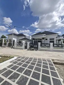 RUMAH READY DENGAN TANAH YG LUAS CLUSTER DEKAT KAMPUS UNAND