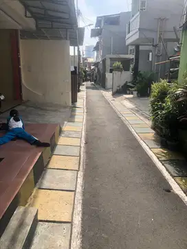 Dijual Cepat Rumah induk & kontrakan Serdang, Kemayoran, Jakarta Pusat