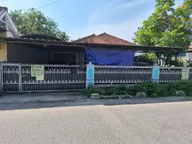 RUMAH JL RADEN SALEH DEPOK